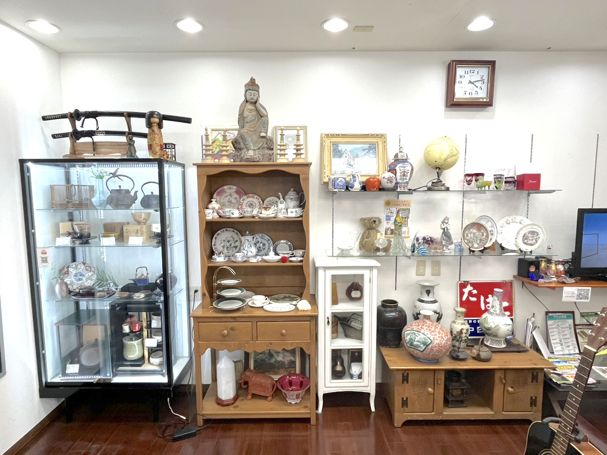 リサイクルマート京都松井山手店の内観写真